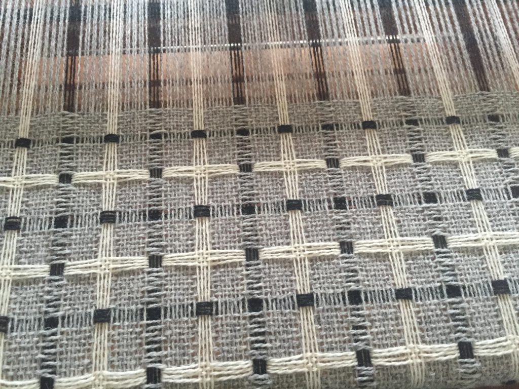 Deflected doubleweave shawl on 8 shafts, in progress