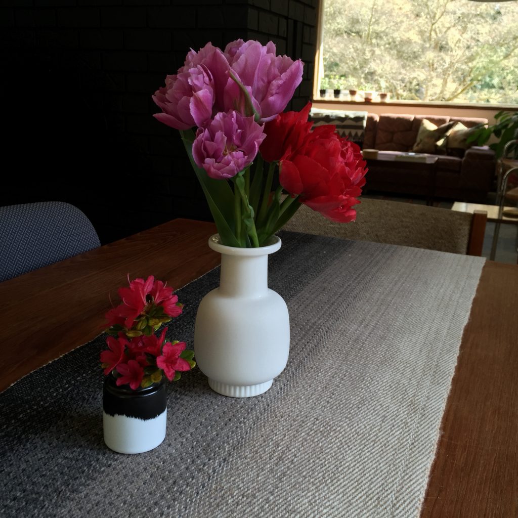 100% wool twill table runner with ombre effect and fresh flowers from our garden